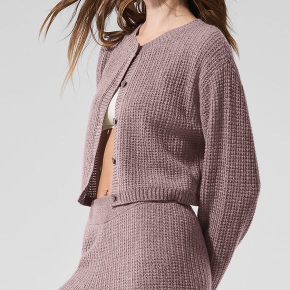 Alo Yoga Cashmere Plush Waffle Cardigan & High-Waist Plush Waffle Pants Medium - Picture 1 of 13